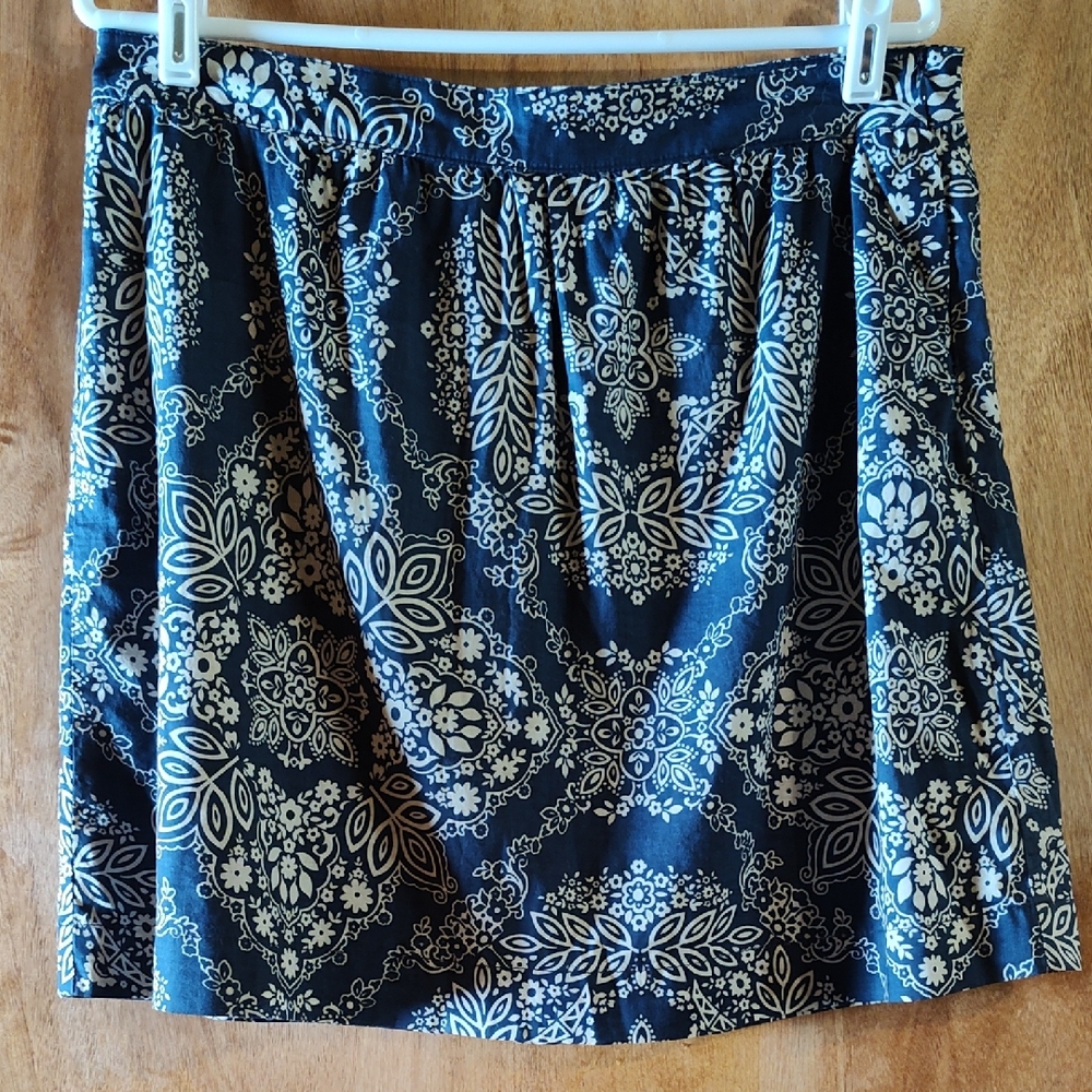 G.H. Bass & Co. Floral Scarf Print Skirt Navy Blue Cream Boho Beach Preppy 8